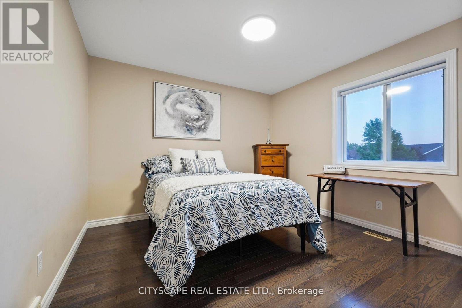 12 KINGFISHER CRT