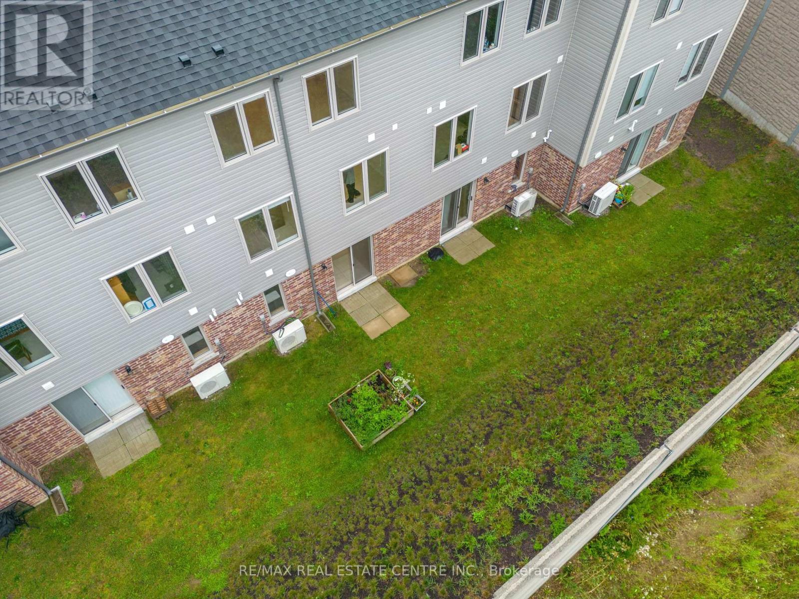 #42 -470 LINDEN DR, #42