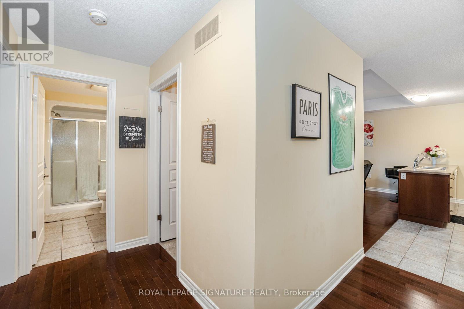 #6 -100 FREDERICK DR, #6