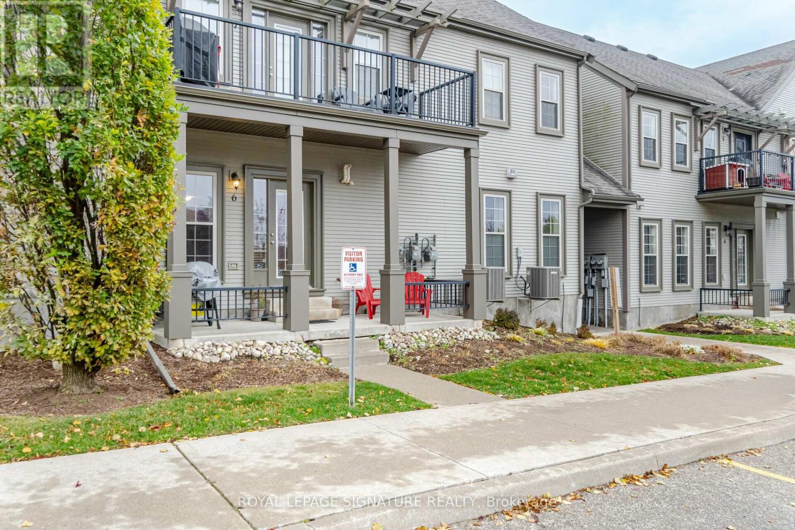 #6 -100 FREDERICK DR, #6