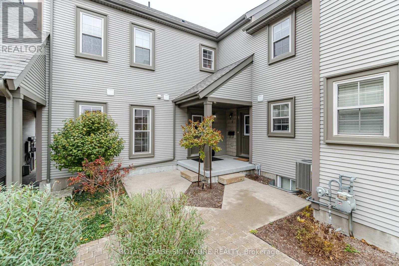 #6 -100 FREDERICK DR, #6