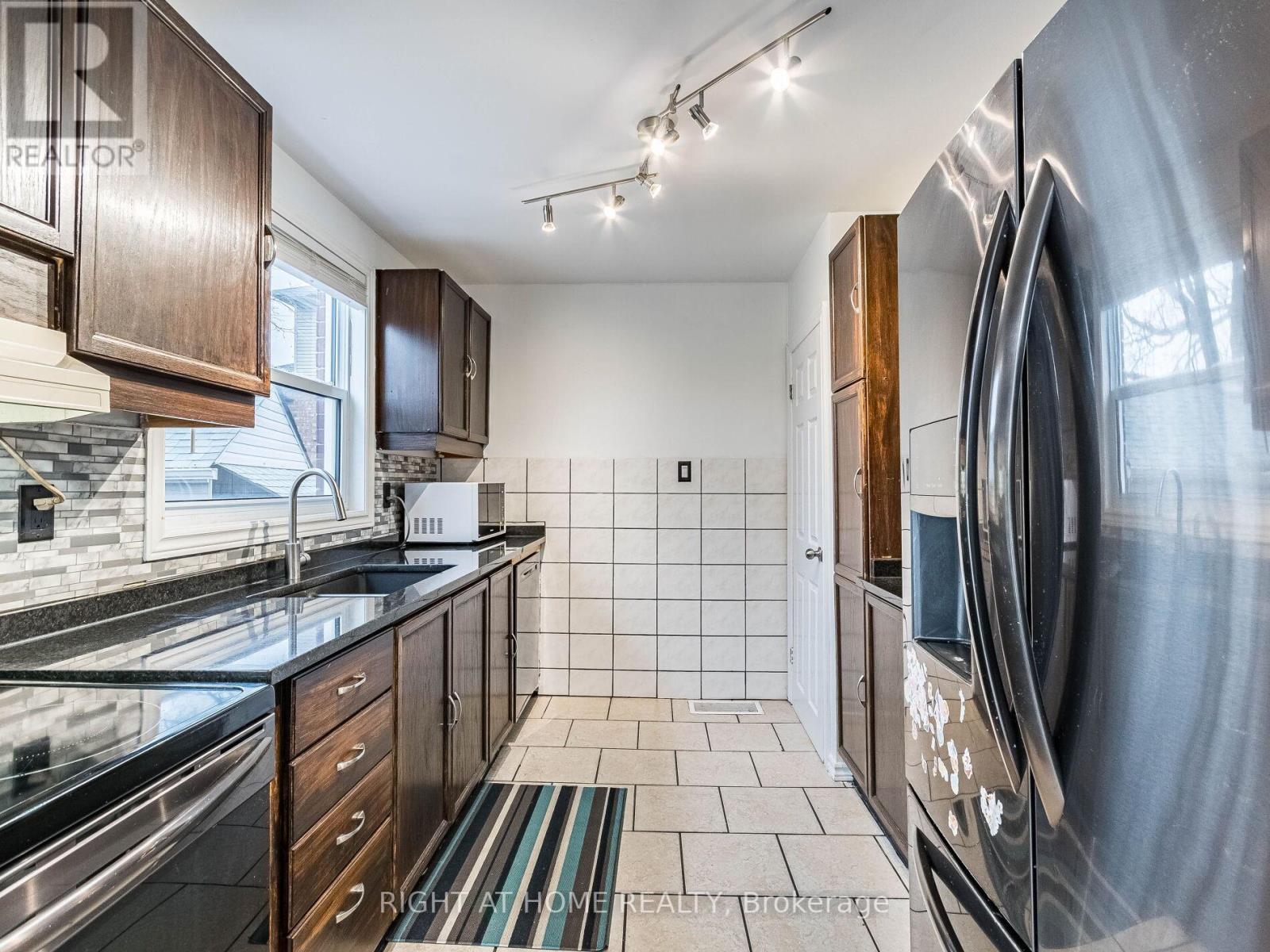 9 KEHL ST