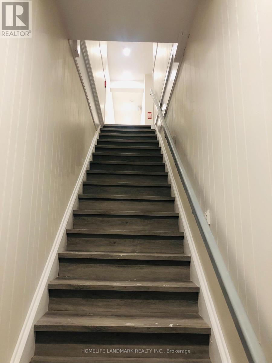 #203 -24 JAMES ST, #203