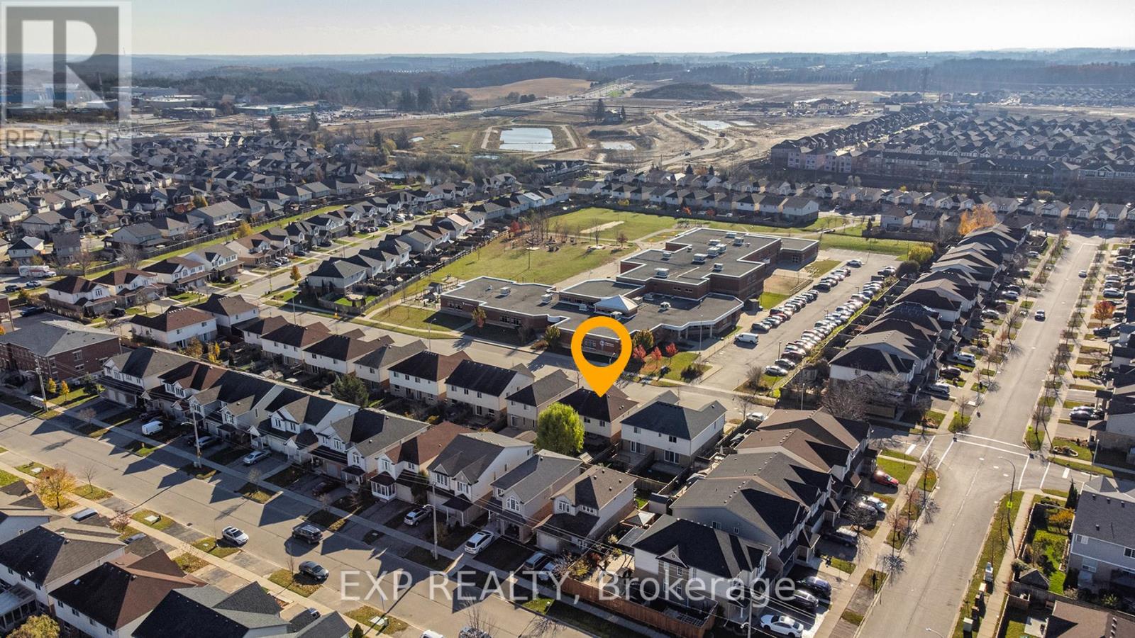 761 COMMONWEALTH CRES