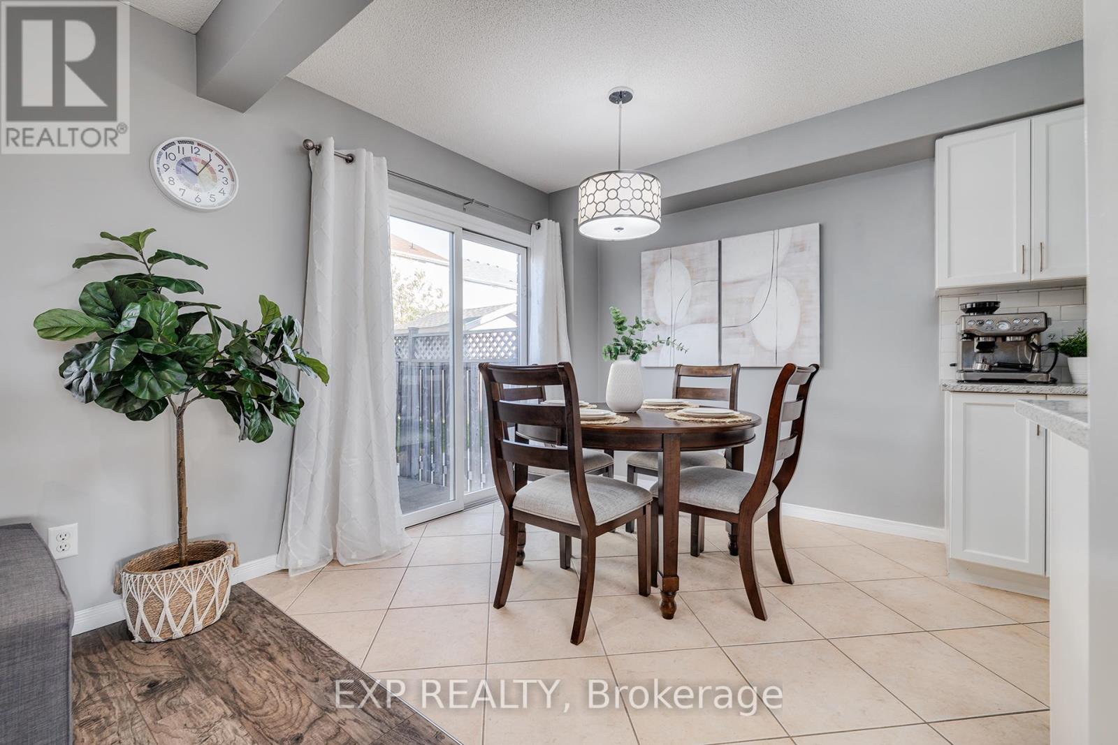 761 COMMONWEALTH CRES