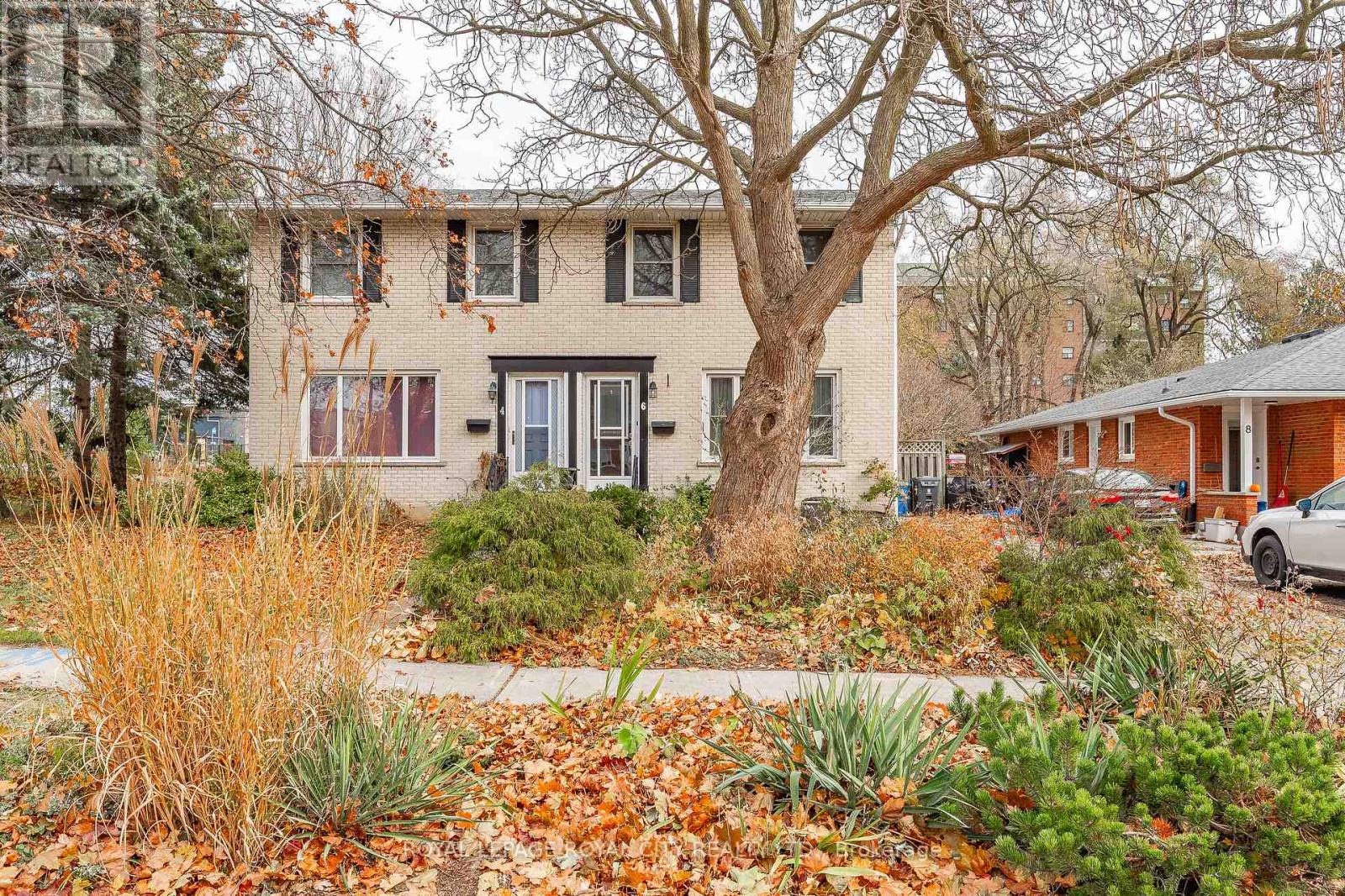 6 WINDERMERE CRT