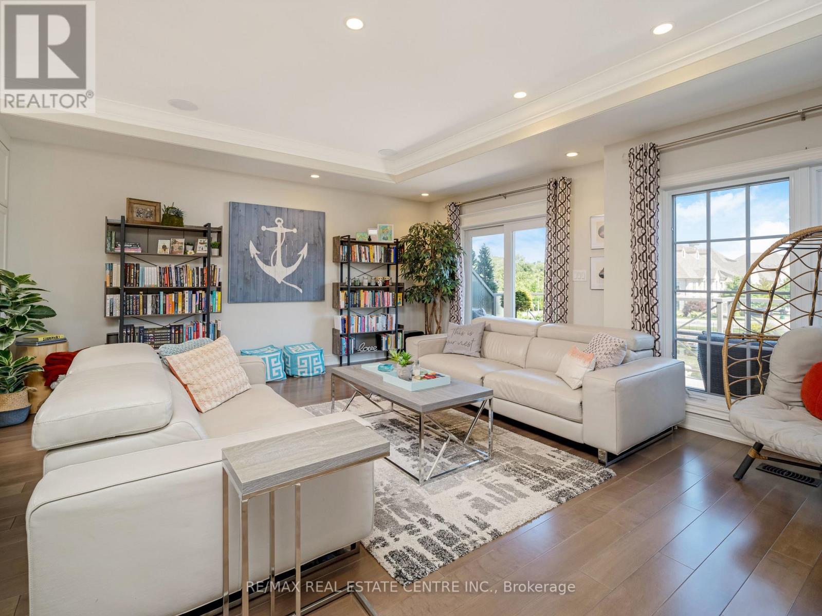 #18 -19 LAKE ST, #18