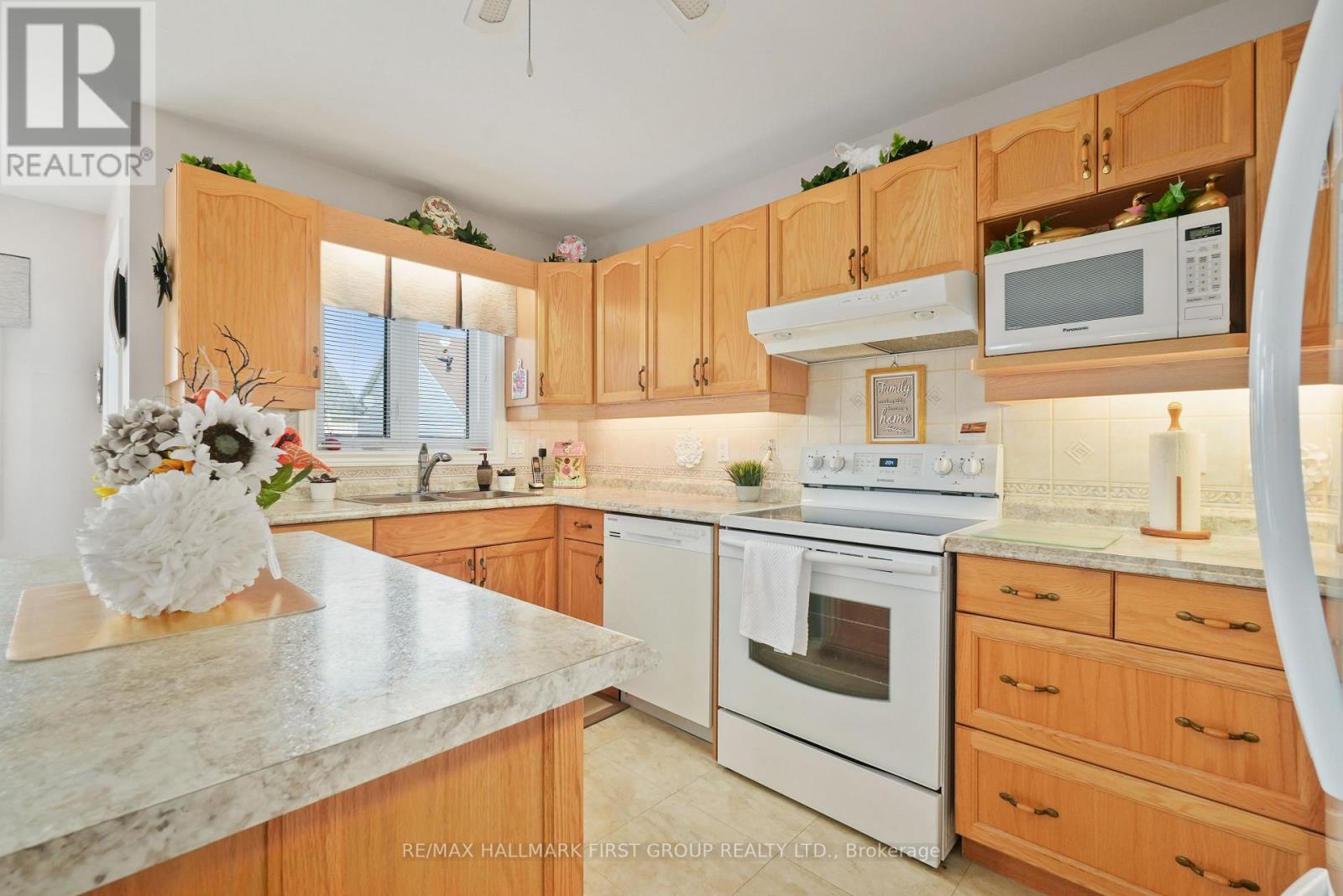 21 LOCKWOOD DR