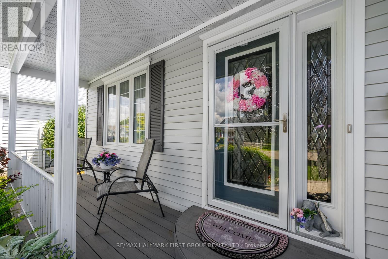 21 LOCKWOOD DR