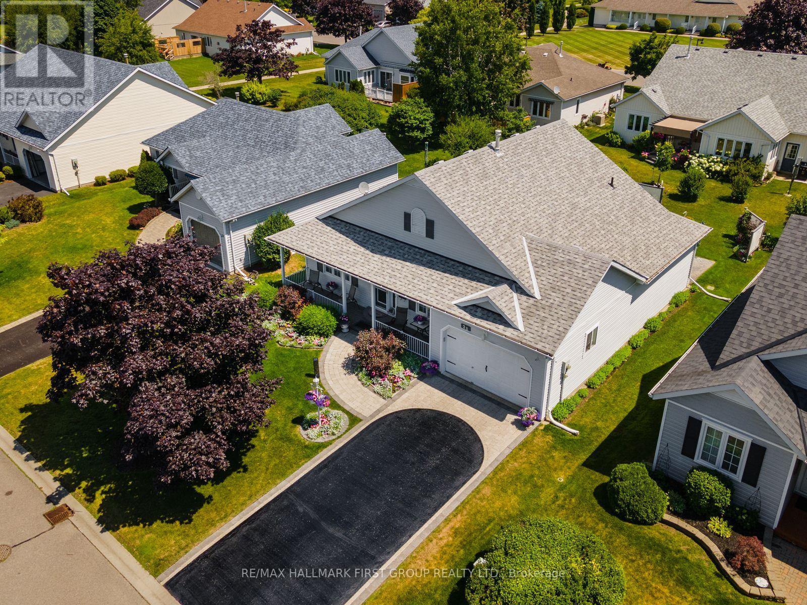 21 LOCKWOOD DR