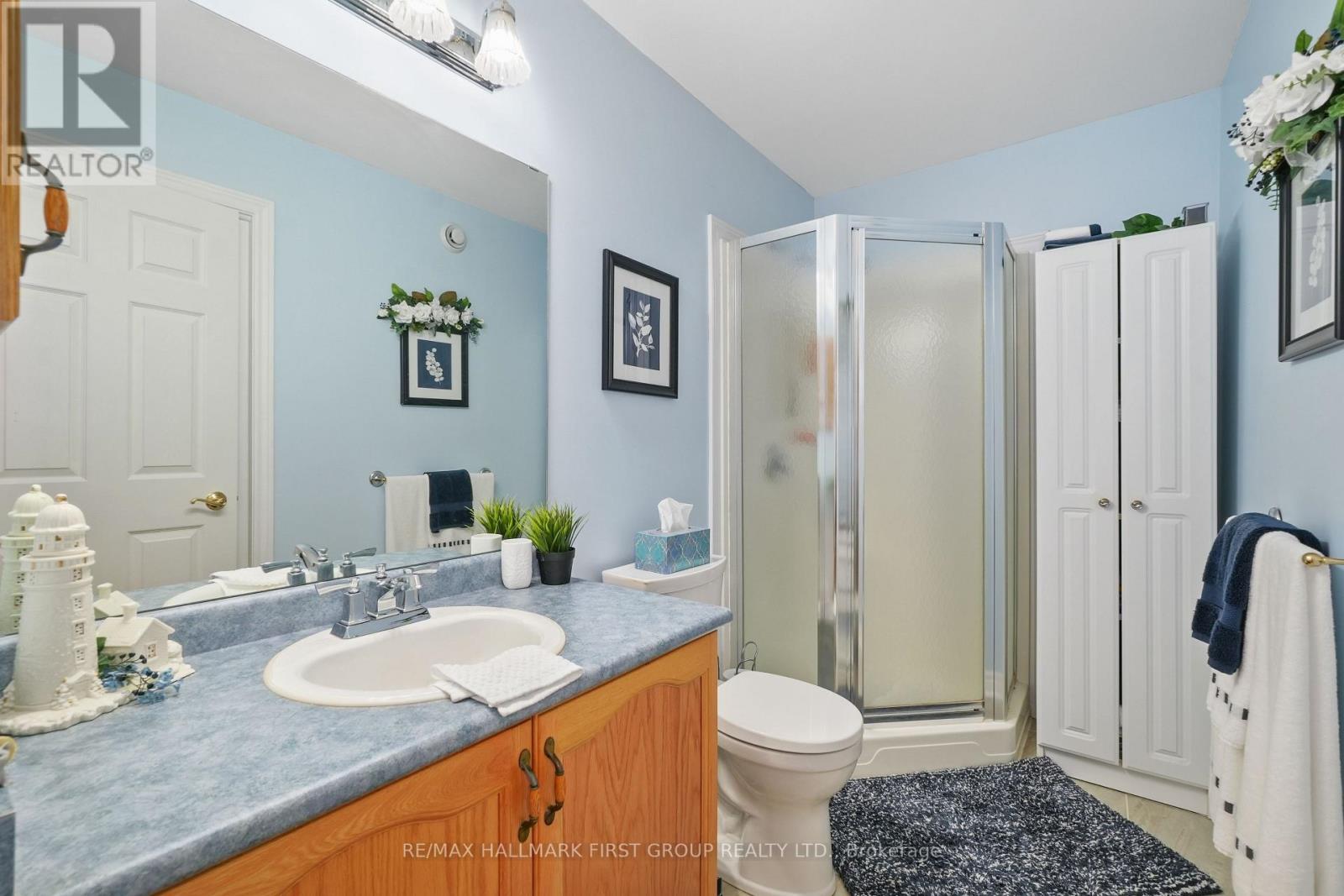 21 LOCKWOOD DR