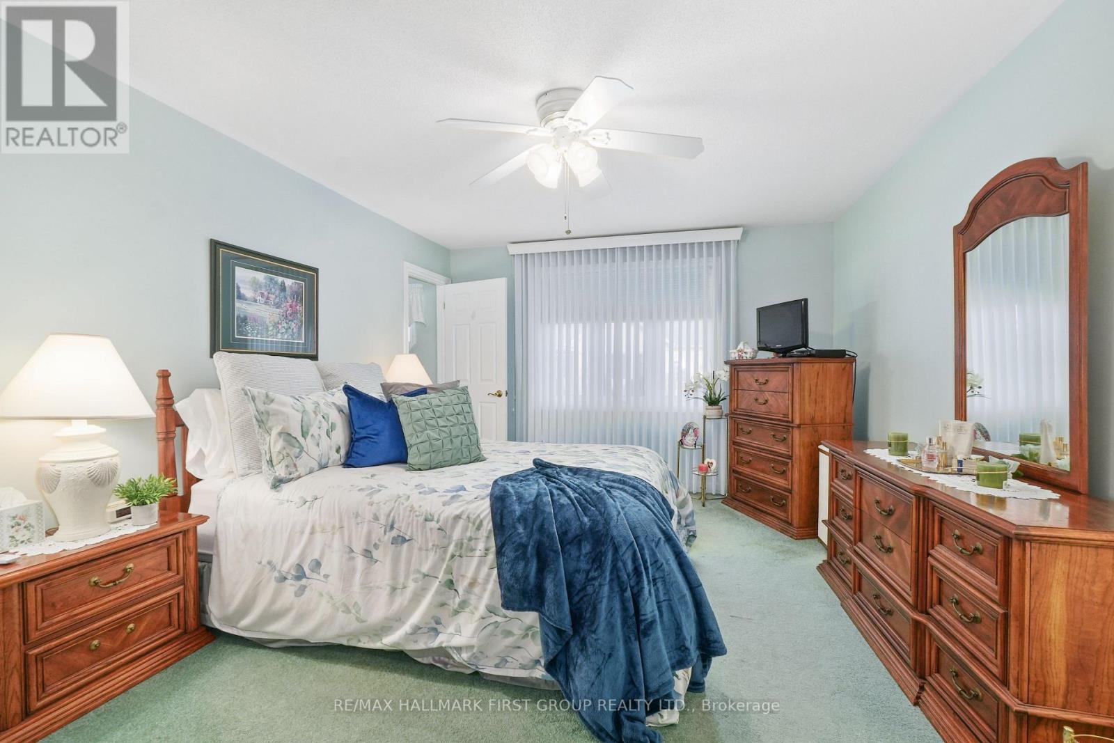 21 LOCKWOOD DR