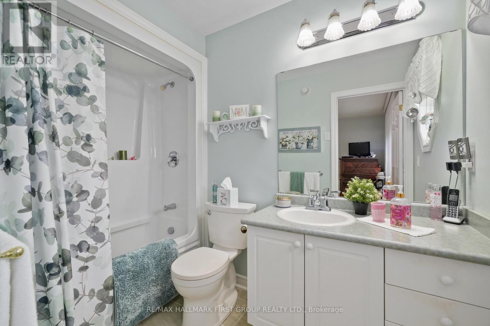21 LOCKWOOD DR