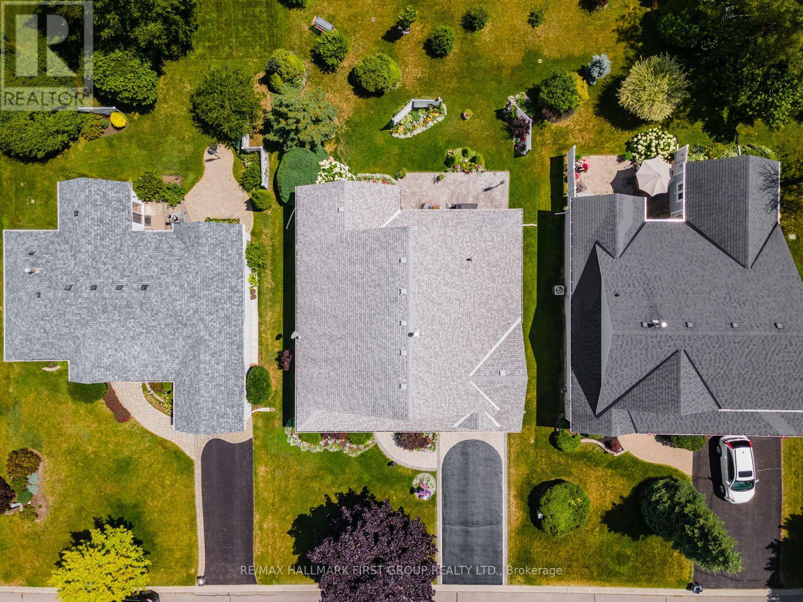 21 LOCKWOOD DR