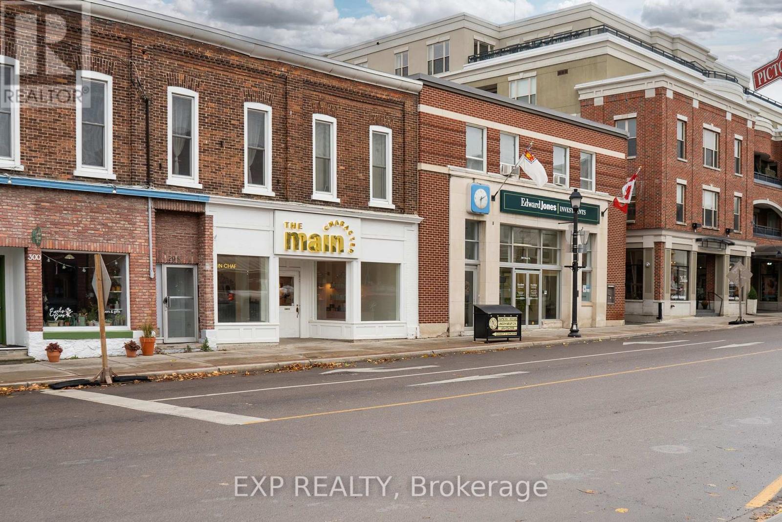 296 MAIN ST