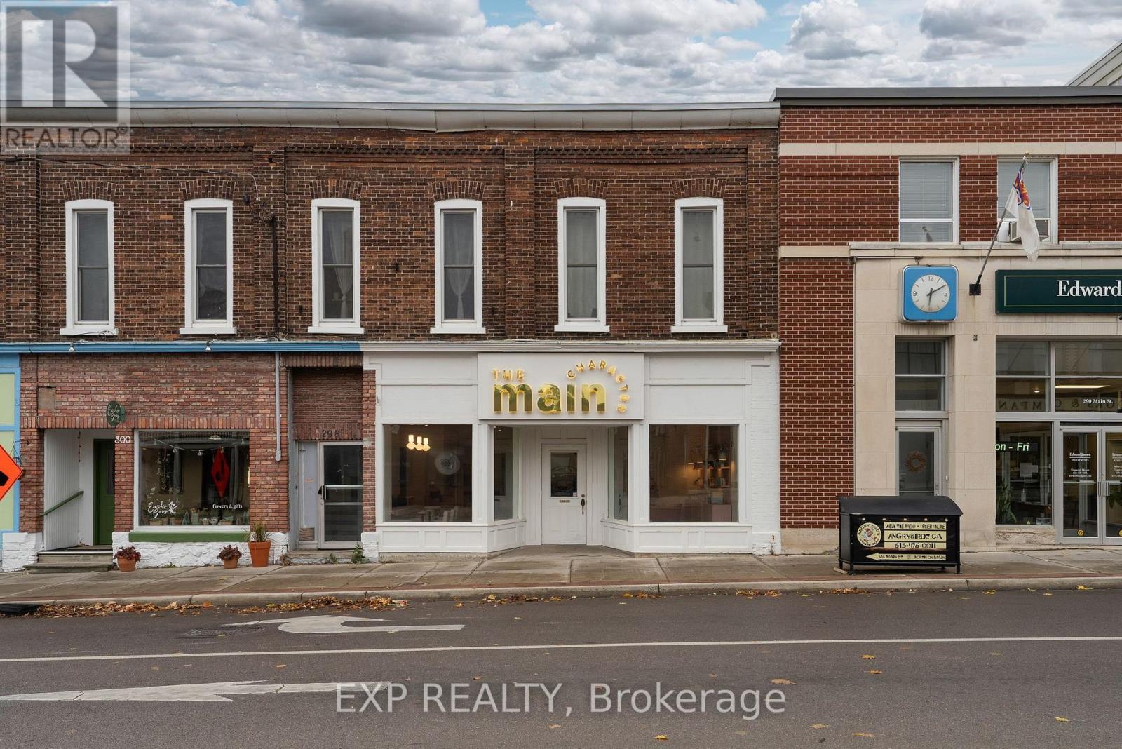 296 MAIN ST