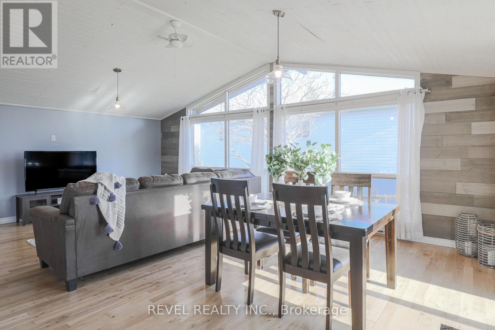 25 LAKEVIEW COTTAGE RD