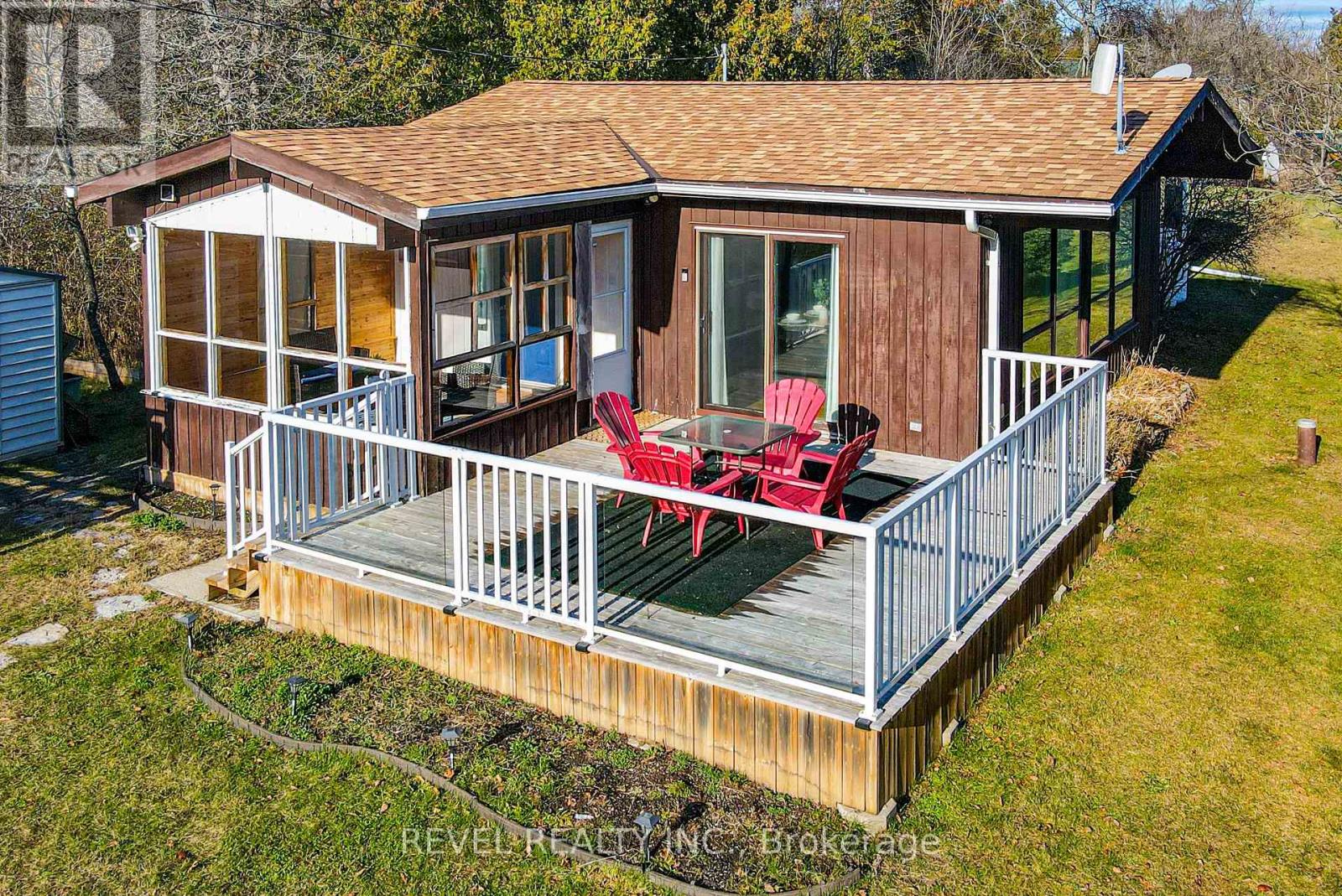 25 LAKEVIEW COTTAGE RD