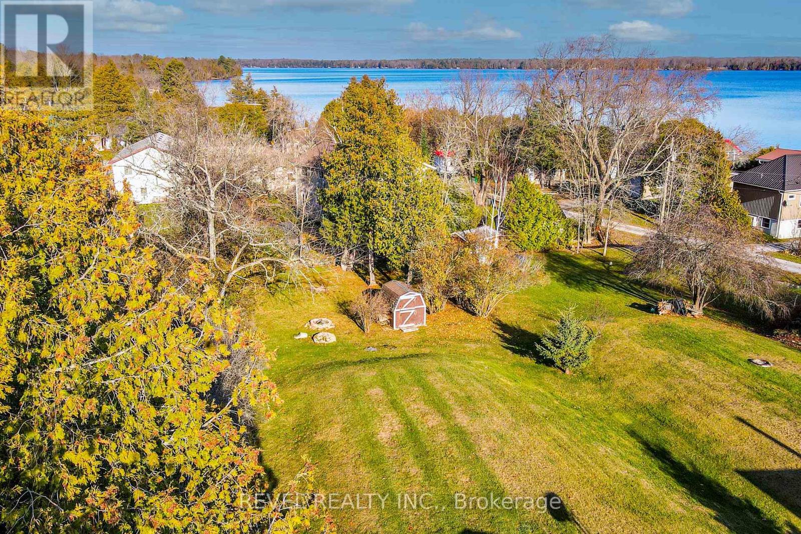 25 LAKEVIEW COTTAGE RD
