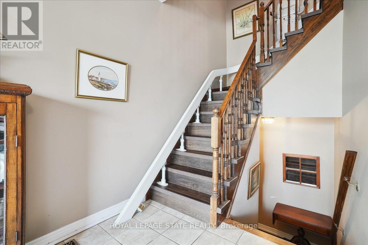 58 GREENSTEM CRES