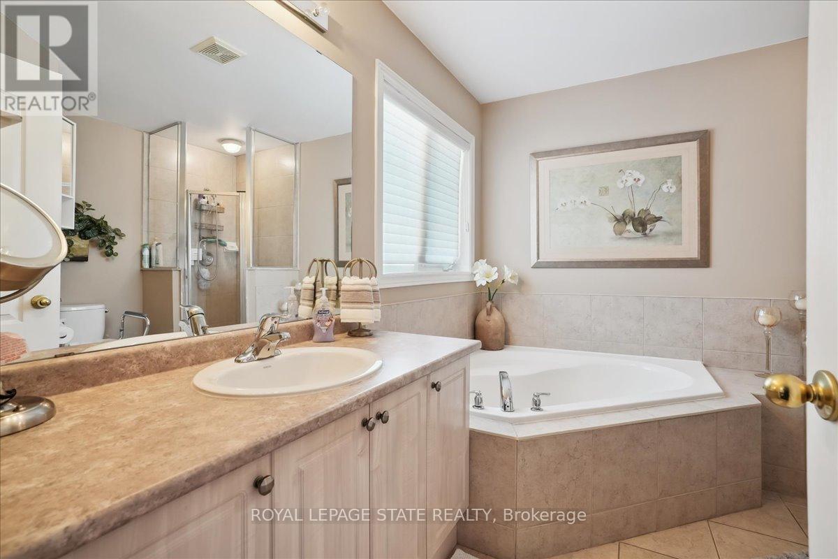 58 GREENSTEM CRES