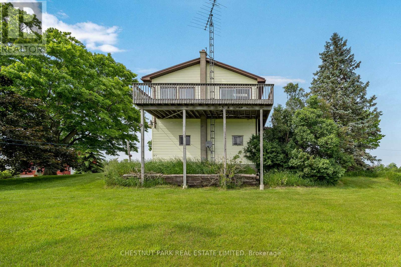 872 CLARKE RD