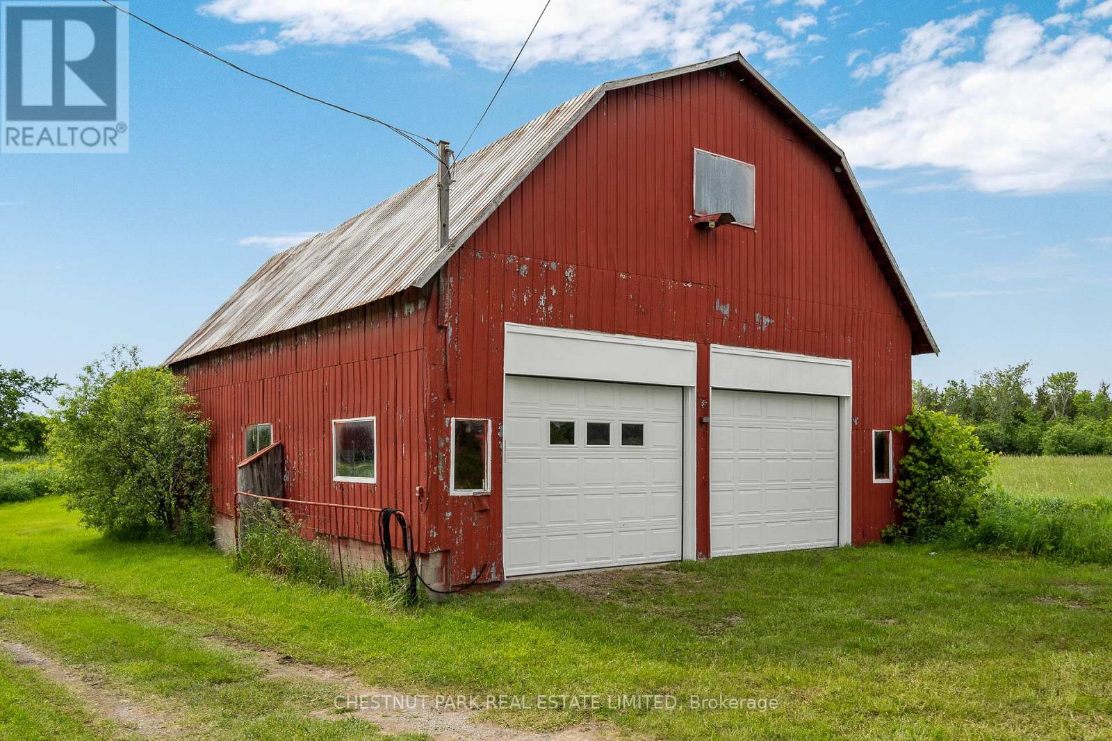 872 CLARKE RD
