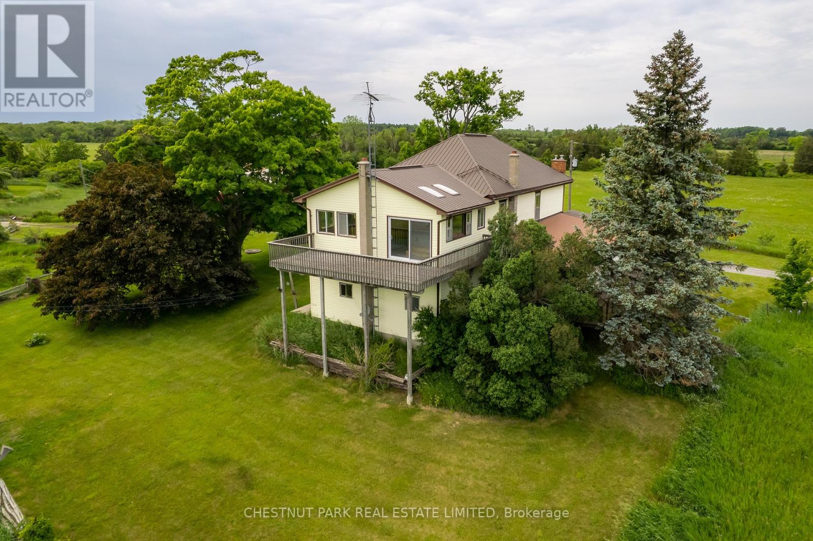 872 CLARKE RD