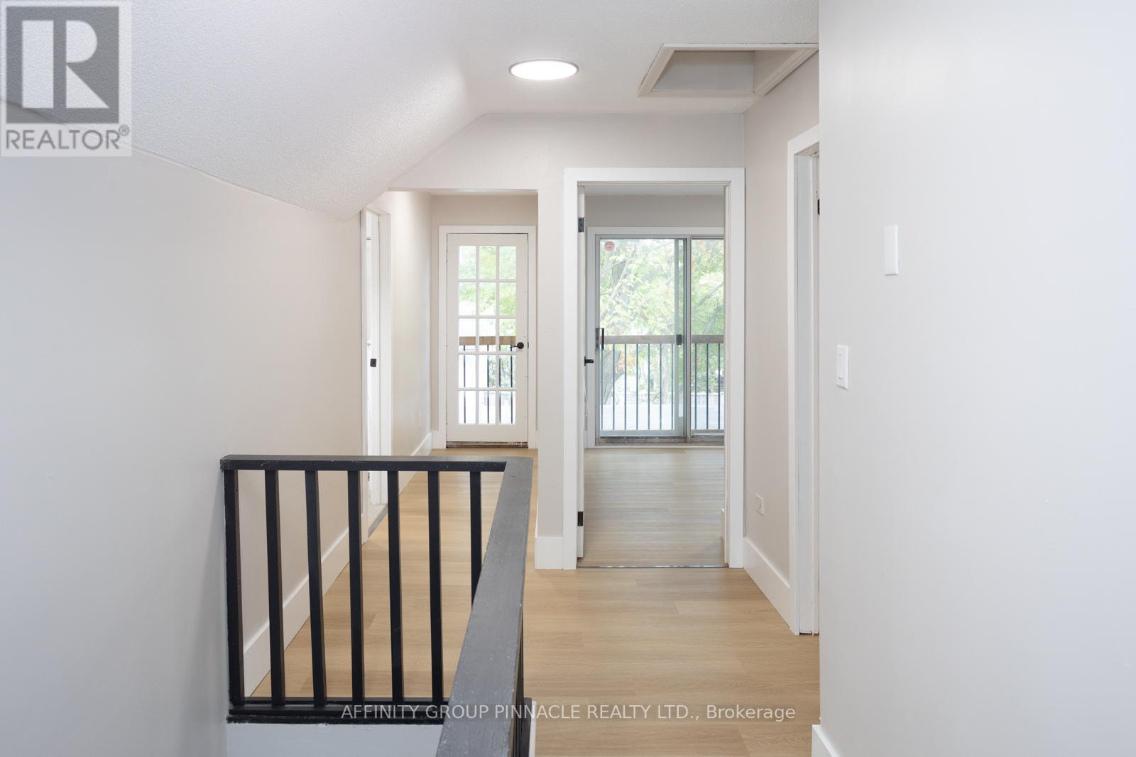33 ST LAWRENCE ST