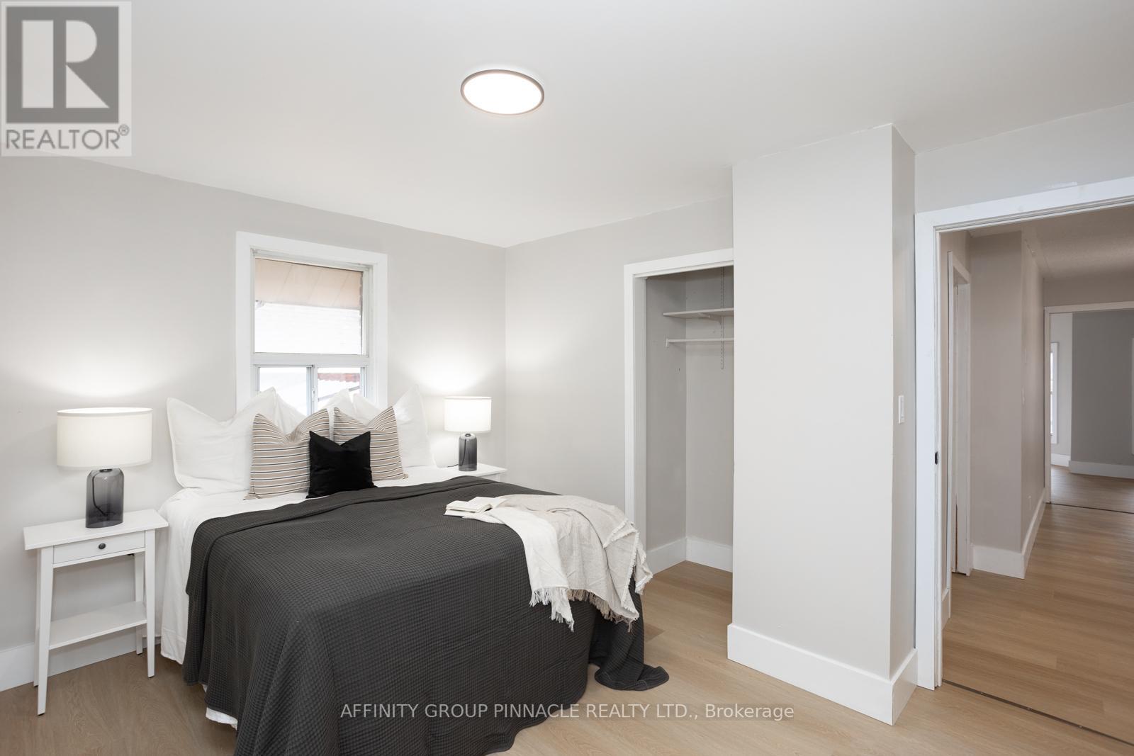 33 ST LAWRENCE ST