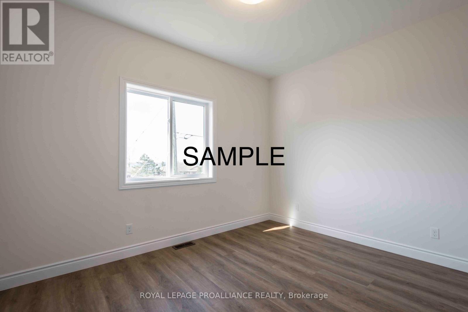 41 MACKENZIE JOHN CRES