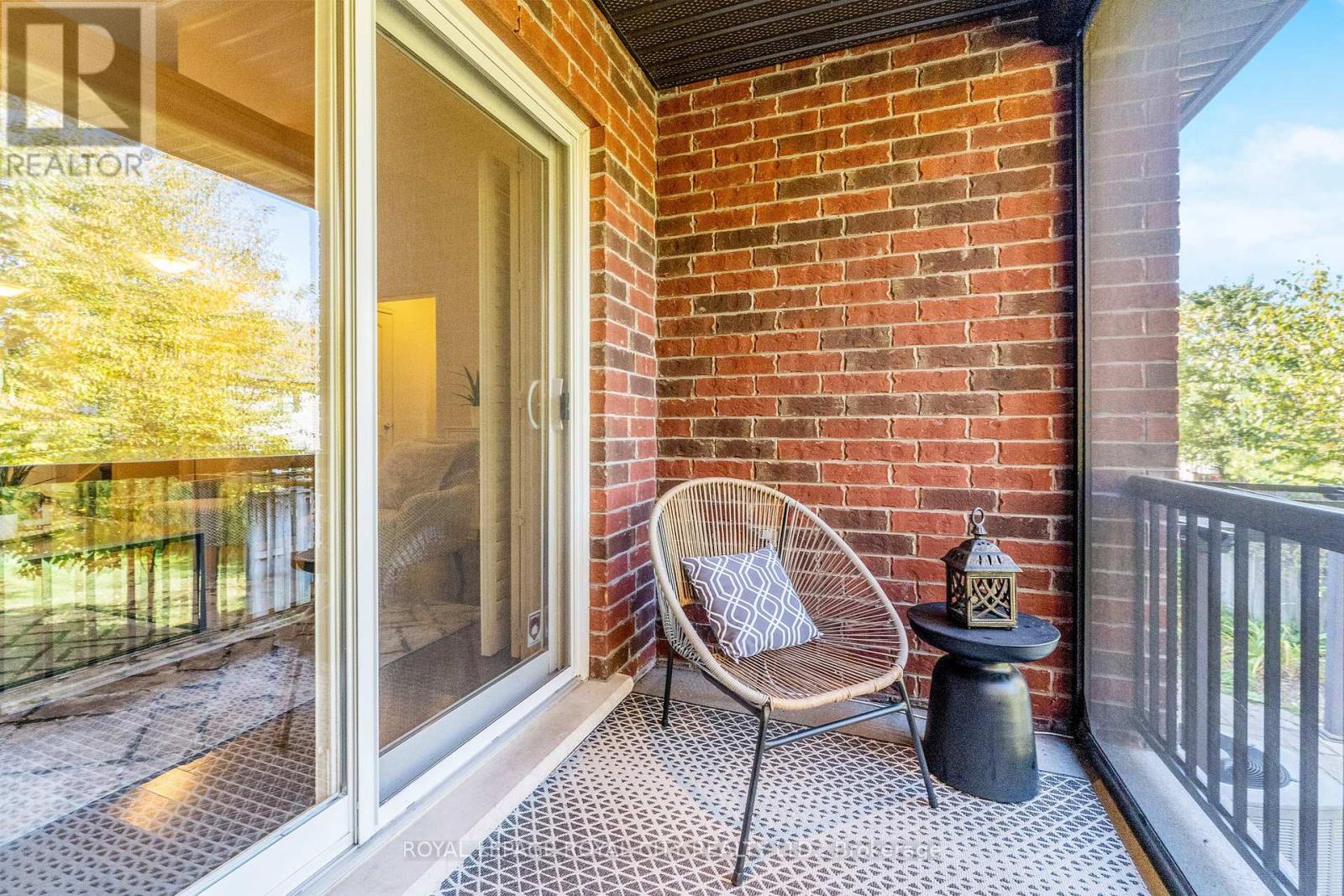 #19 -12 ANNMOORE CRES, #19