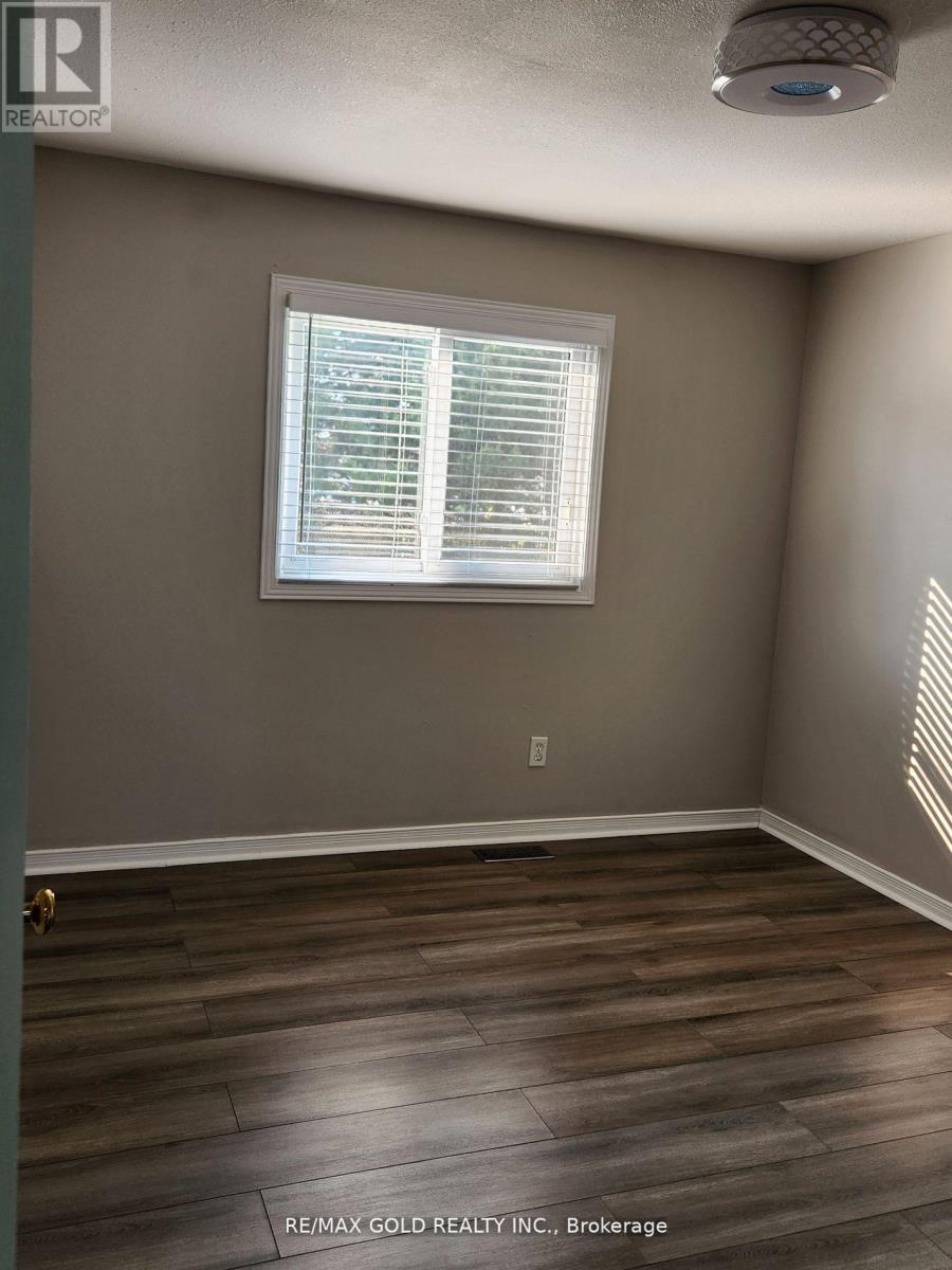 24 WATERCRESS CRT