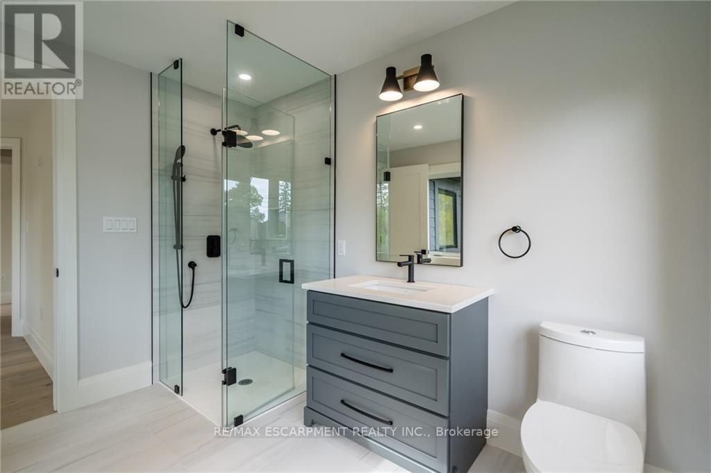 262 ROBINA RD