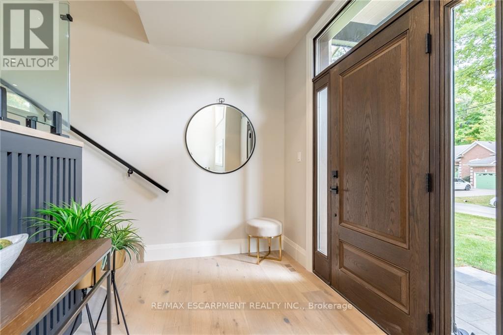 262 ROBINA RD