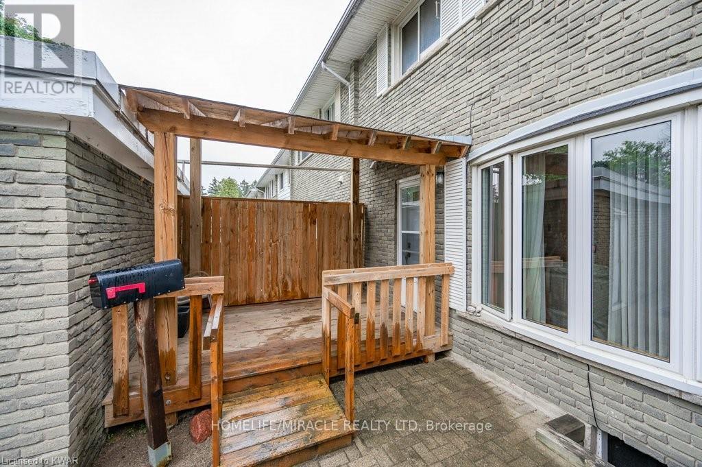 53 RALGREEN CRES