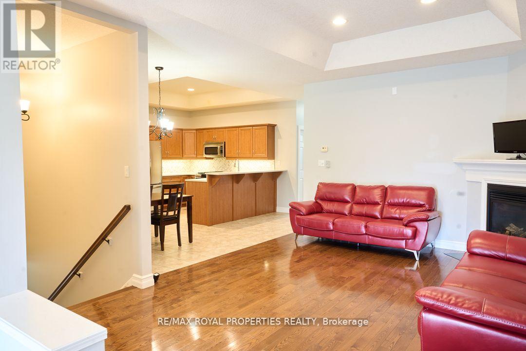 #61 -70 TANOAK DR, #61