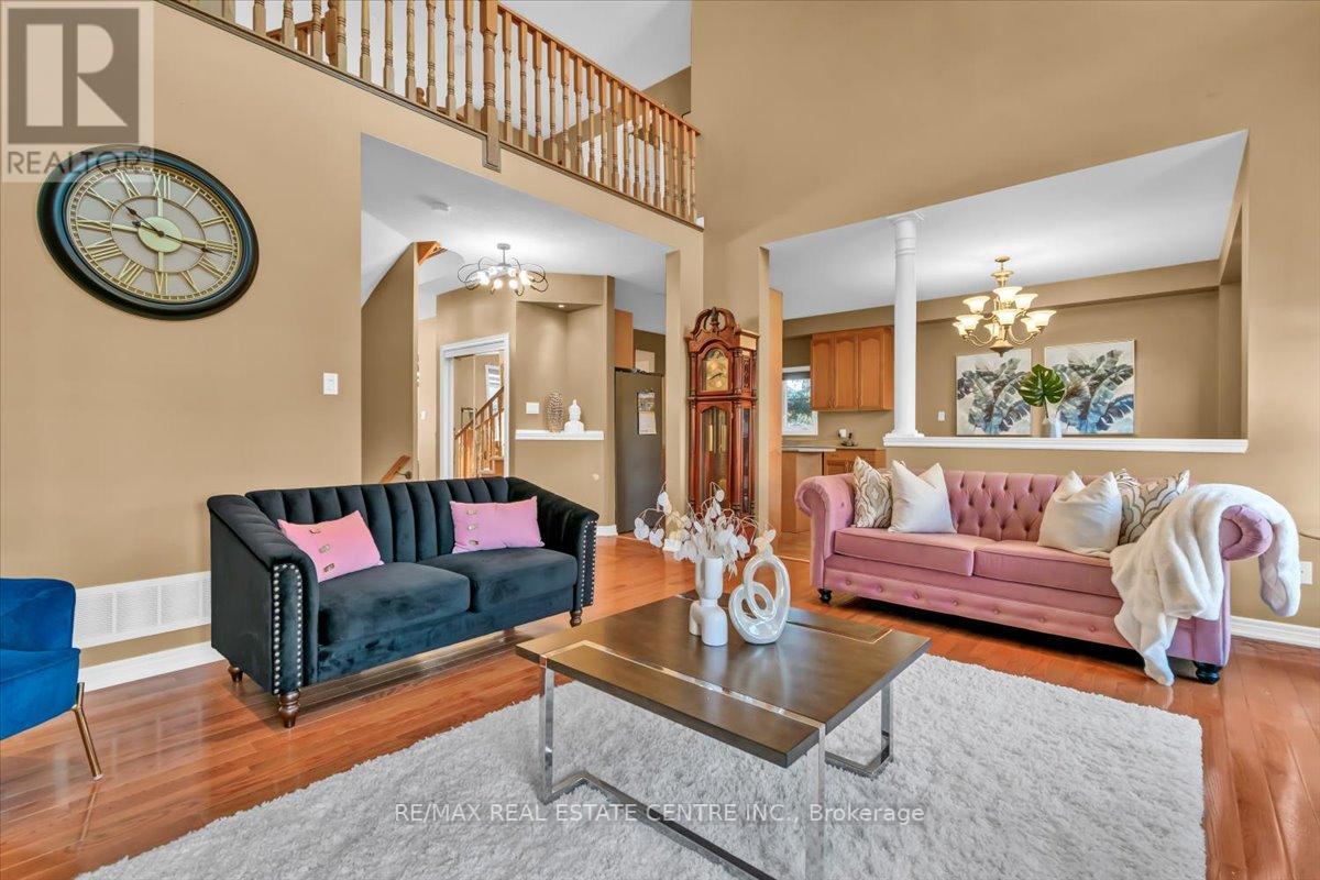 100 BRIDGENORTH CRES