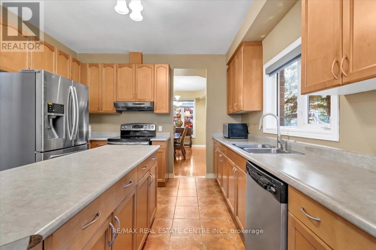 100 BRIDGENORTH CRES