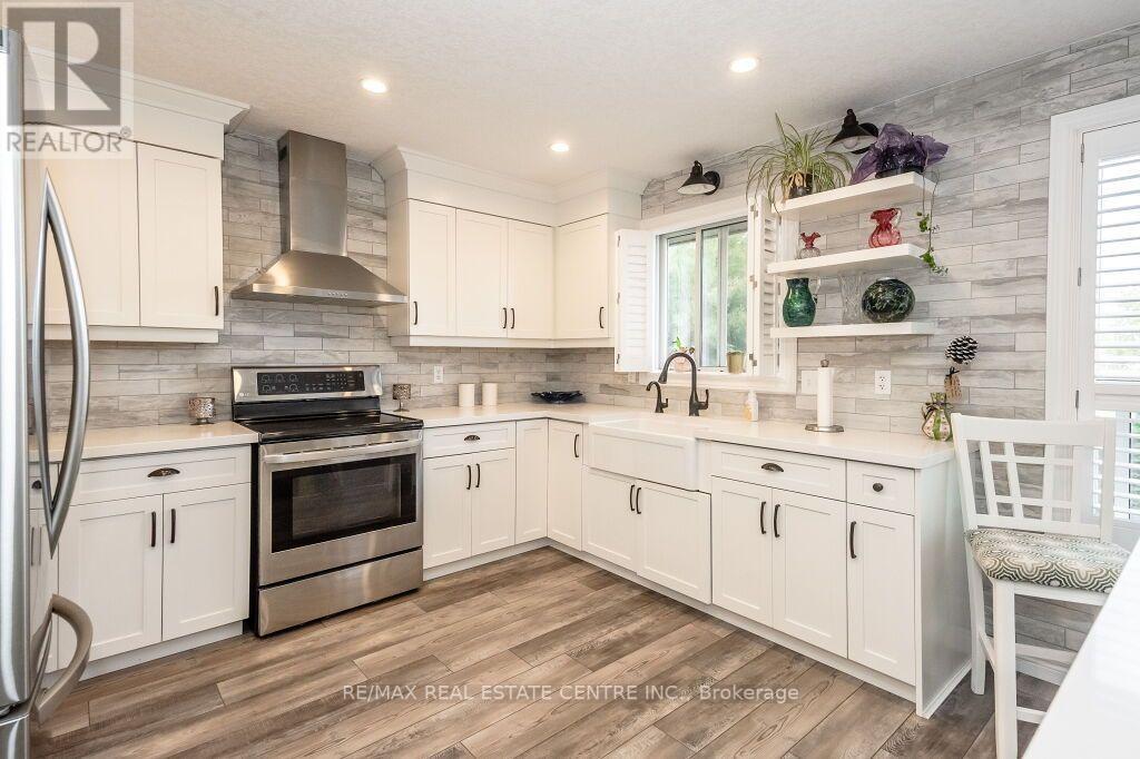 53 HOWDEN CRES