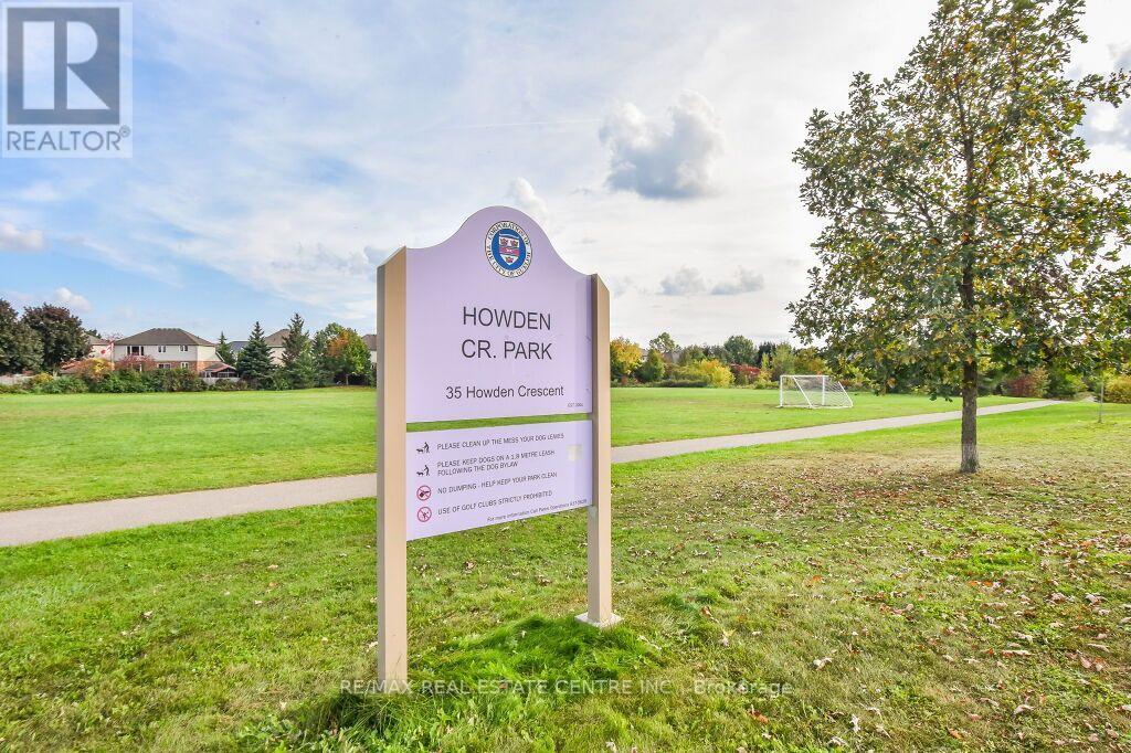 53 HOWDEN CRES