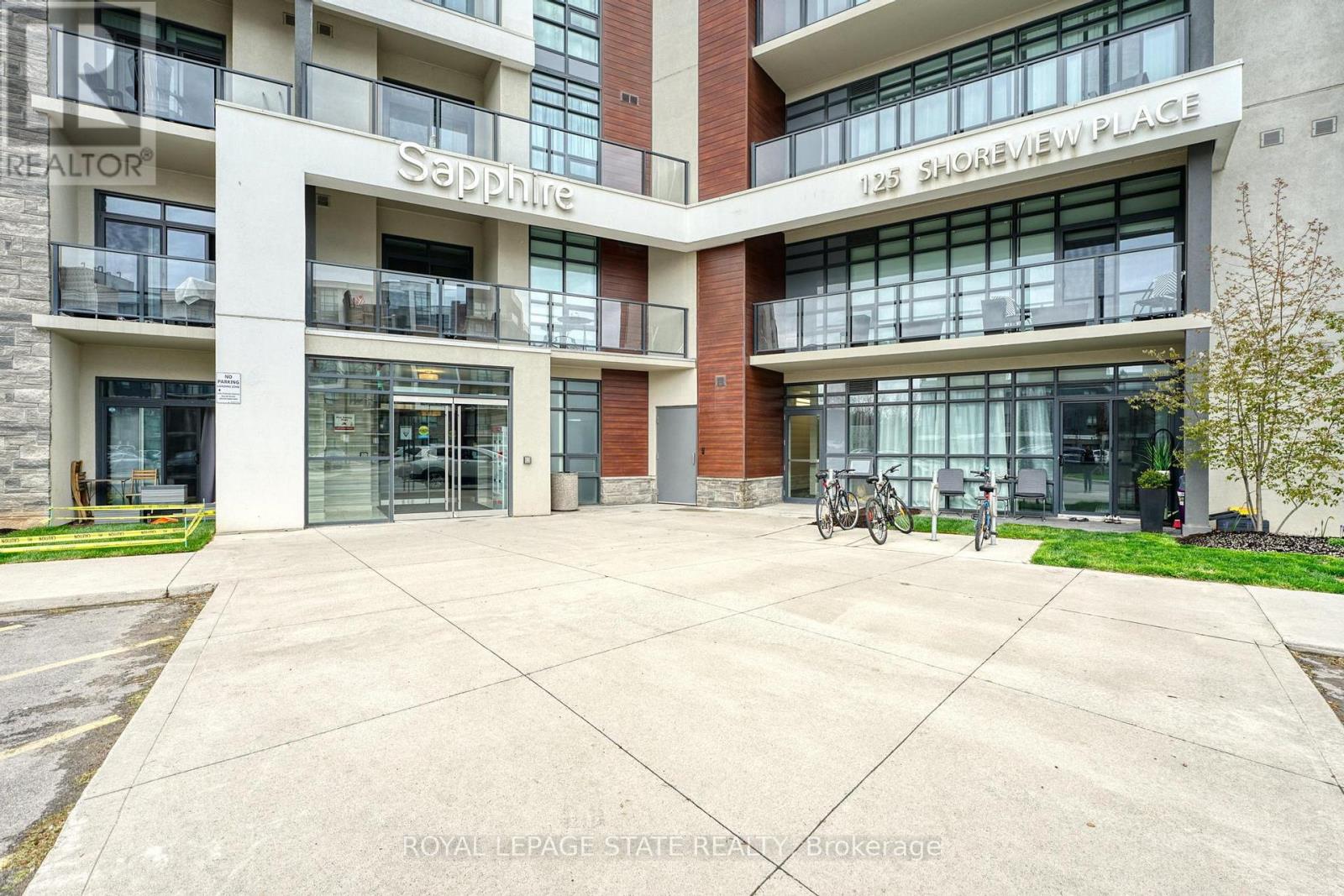 #131 -125 SHOREVIEW PL, #131