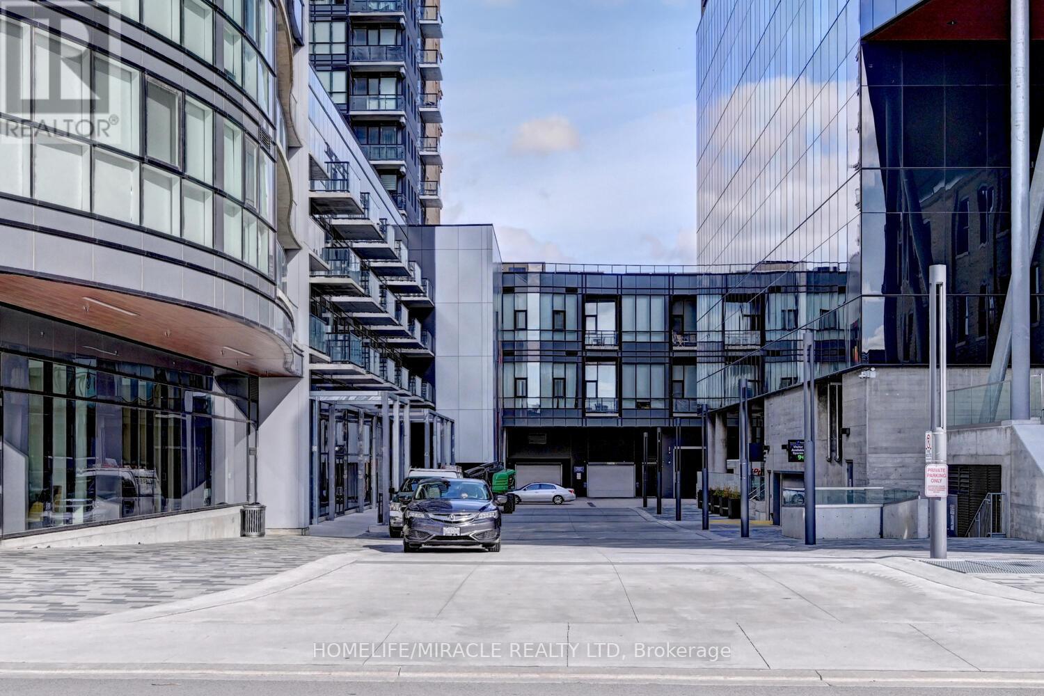 #401 -108 GARMENT ST, #401