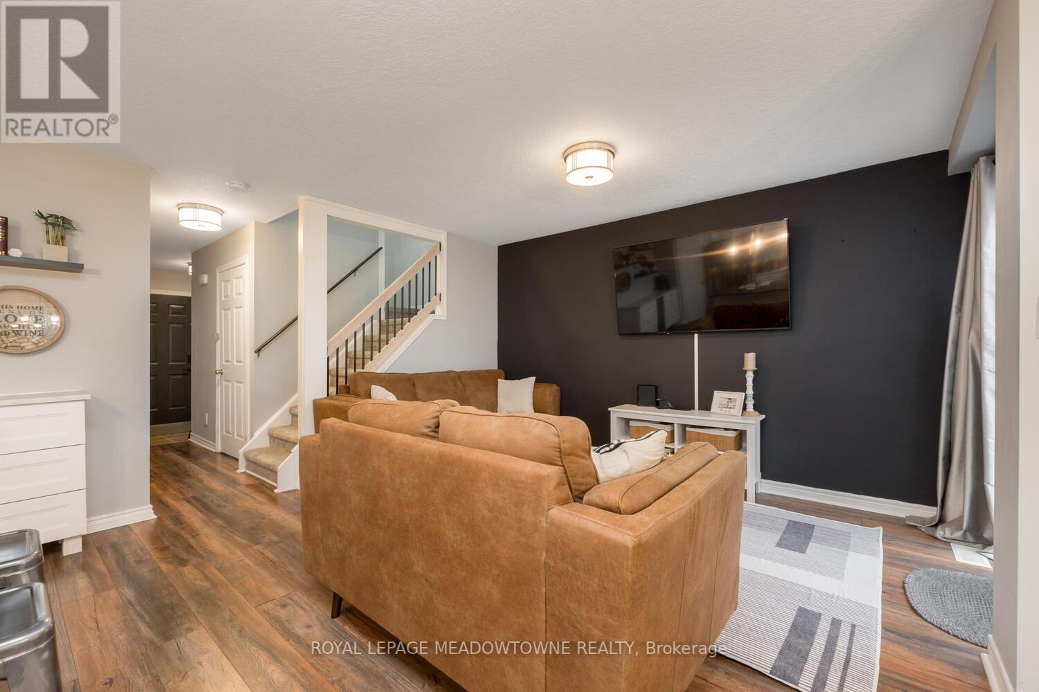32 SCHUELLER ST