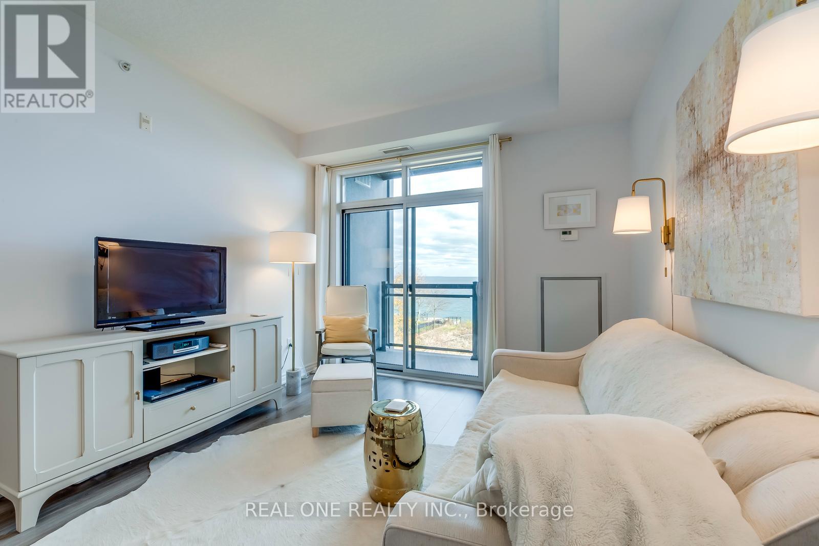 #328 -35 SOUTHSHORE CRES, #328