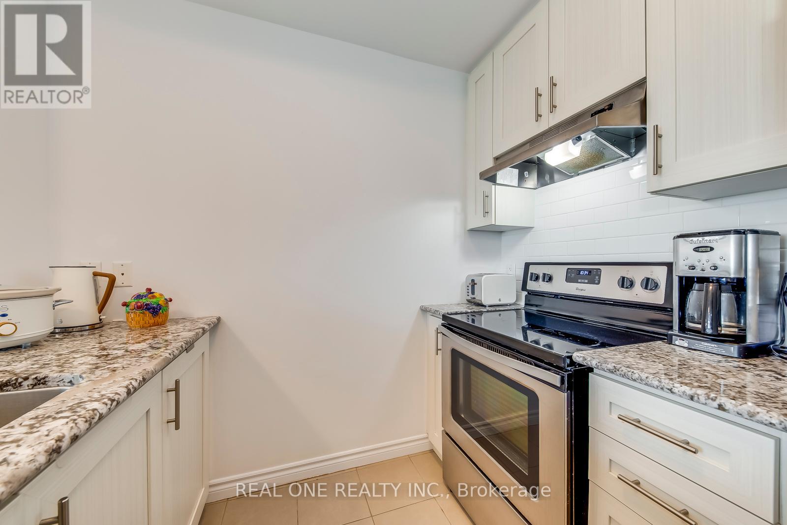 #328 -35 SOUTHSHORE CRES, #328