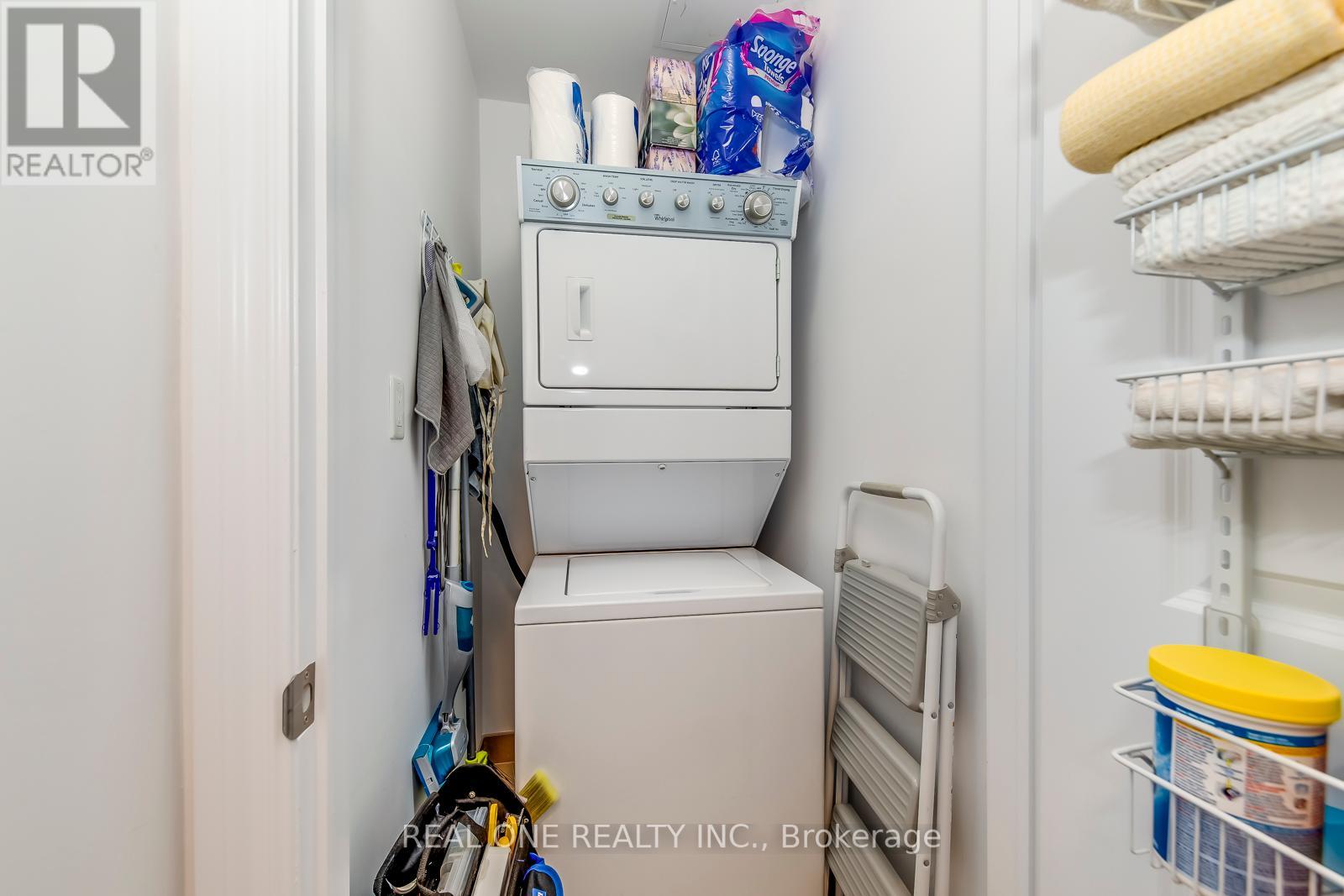 #328 -35 SOUTHSHORE CRES, #328