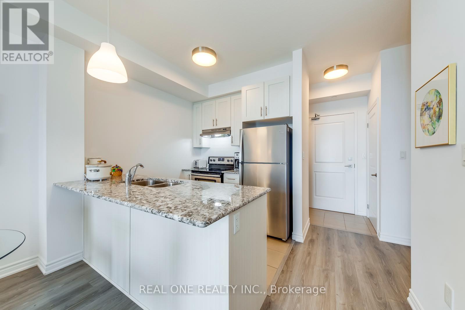 #328 -35 SOUTHSHORE CRES, #328