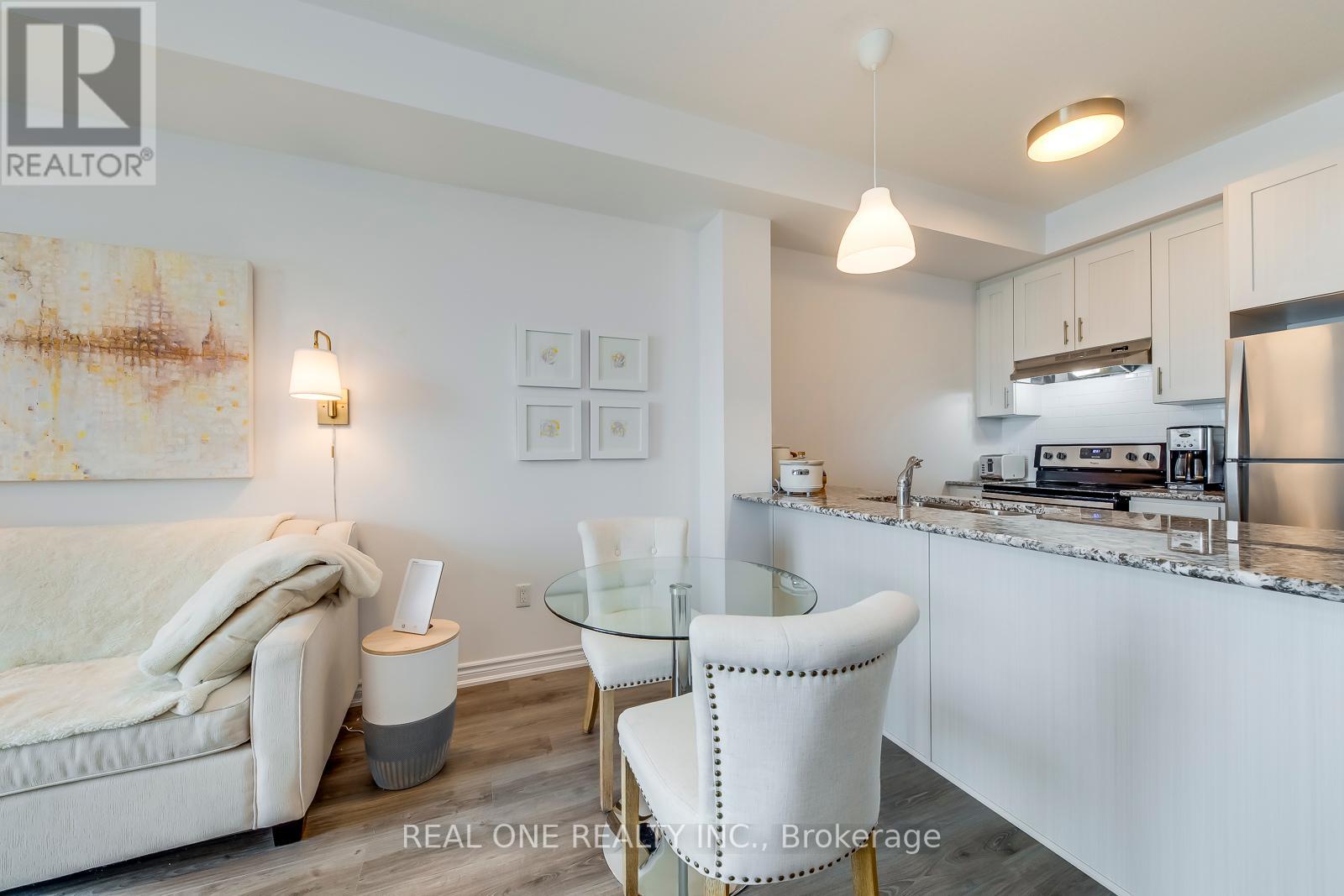 #328 -35 SOUTHSHORE CRES, #328
