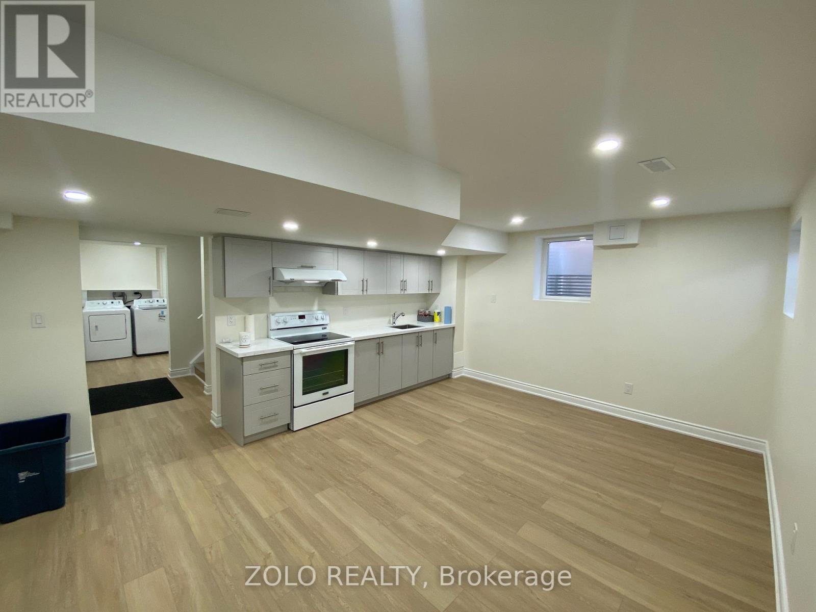 #LOWER -107 DELLGROVE CIRC S, #Lower